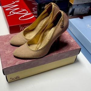 Vince Camuto Pink Glitter Slingback Pump